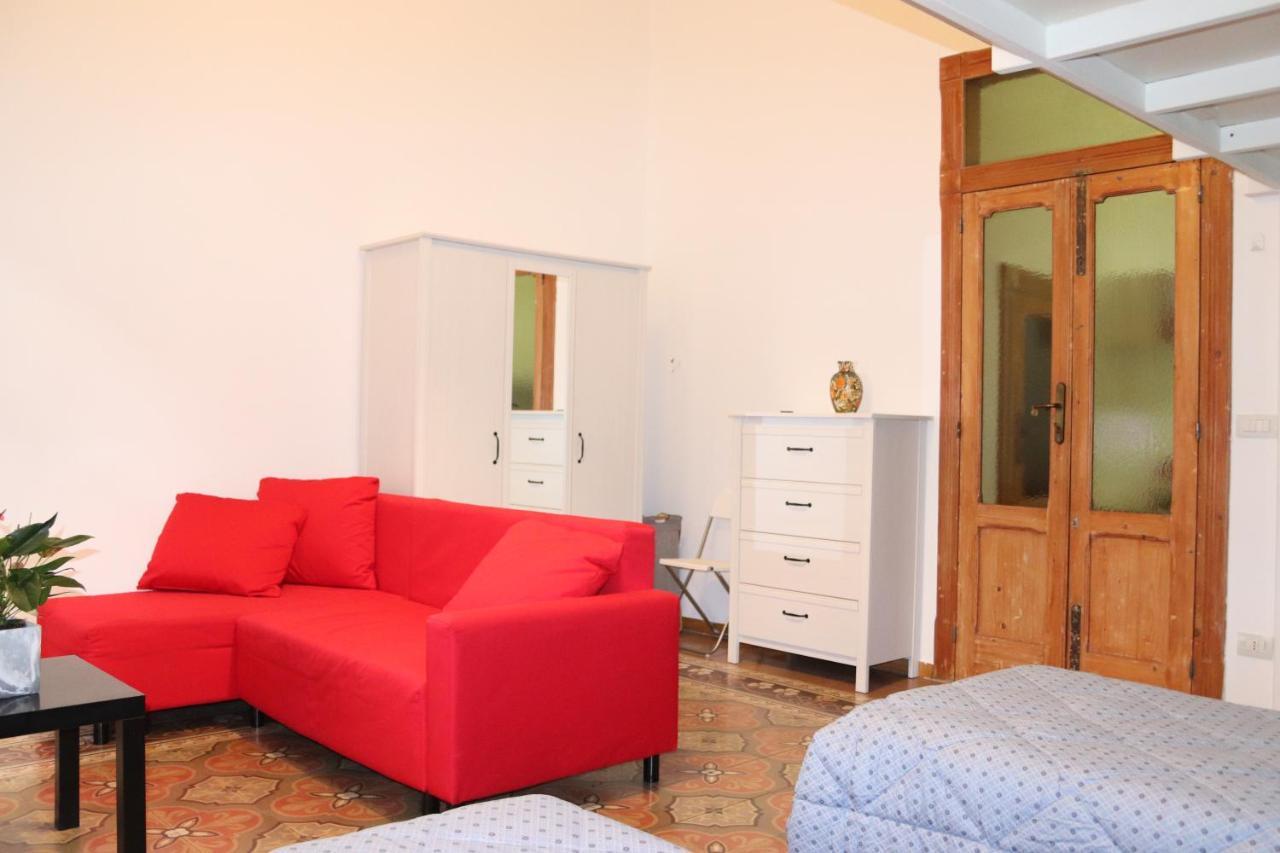 The Singer'S House Apartamento Bari Exterior foto